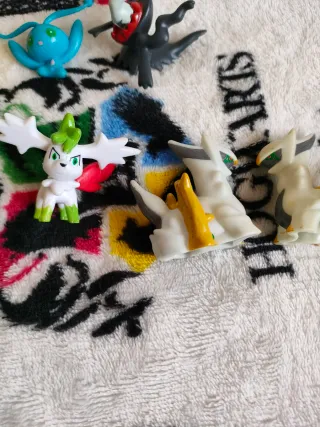 Figuras Pokémon Legendarios