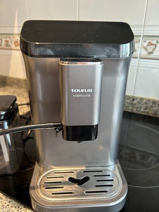 Cafetera Taurus Accento Latte