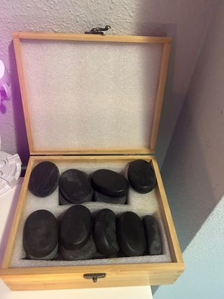 Calentador de piedras y piedras volcánicas