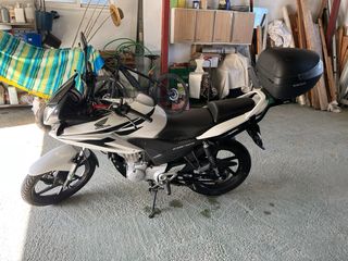 Honda CBF 125 2012 Blanca