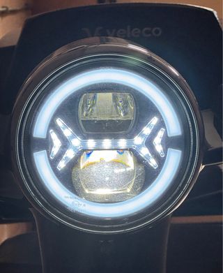 Scooter Eléctrica Veleco Negra