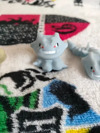 Lote Figuras Pokémon Roca