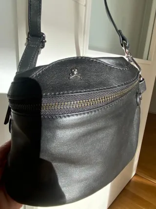 Riñonera Scalpers Negra Piel