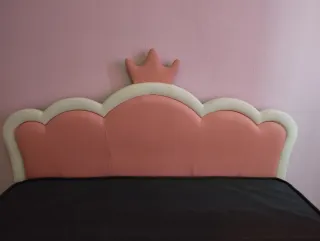 Cama 1.35 con somier y cabecero