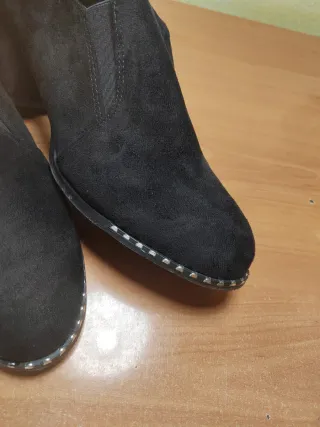 Zapatos de tacón negros