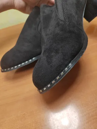 Zapatos de tacón negros