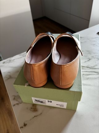 Merceditas Nude y Negro Bohemian Shoes