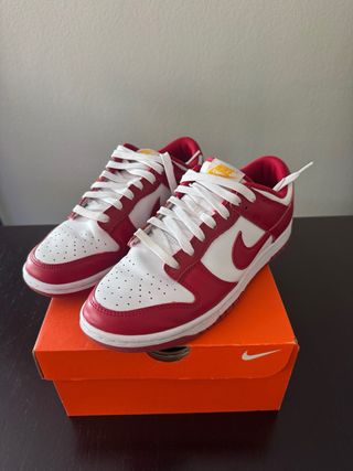 Nike Dunk Low Rojo y Blanco