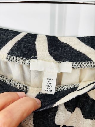 Falda Larga H&M Estampada Flores Beige/Negro