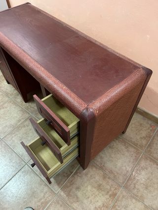 Scrivania vintage in legno e pelle