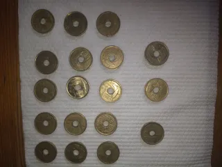 Monedas 25 Pesetas con Agujero