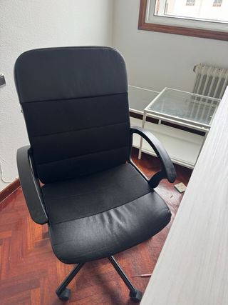 Mesa y Silla Oficina