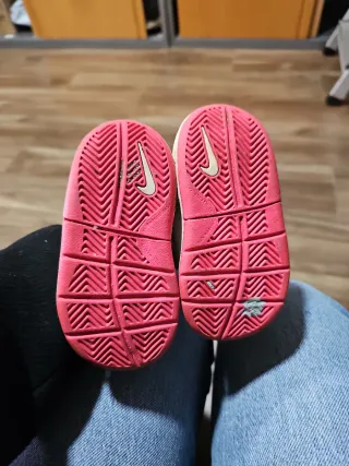 Zapatillas Nike Blancas Símbolo Rosa Talla 21