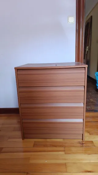 Mesita de noche 4 cajones madera