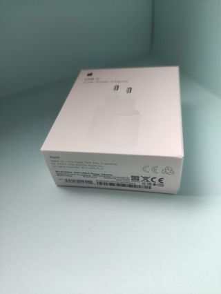 Apple Cargador USB-C 20W y Cable 60W