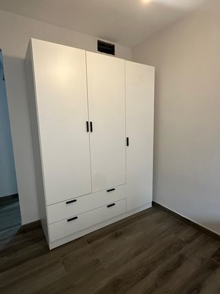 Moderno Armario de 3 Puertas Nuevo! 150x200cm