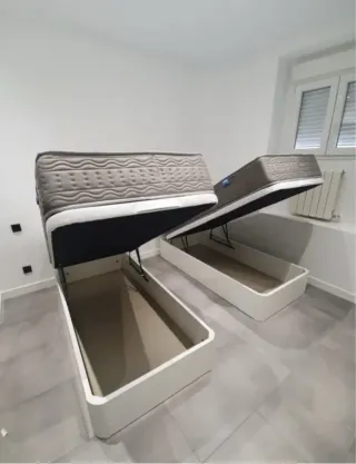 Base tapizada , Canapé , Colchón , Somier , Mesita