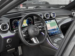 Mercedes-Benz C300e 2023