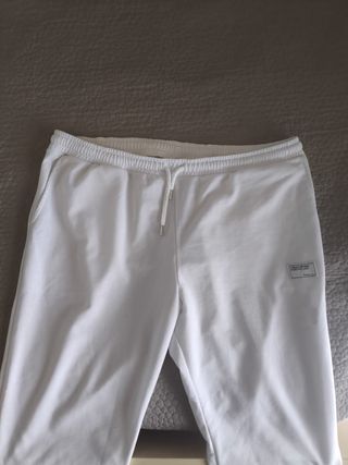 Pantaloni bianchi con coulisse