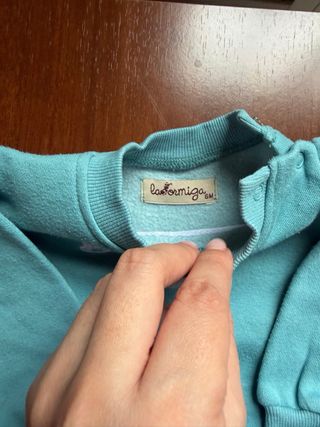 Conjunto bebé sudadera y pantalón marca LaOrmiga