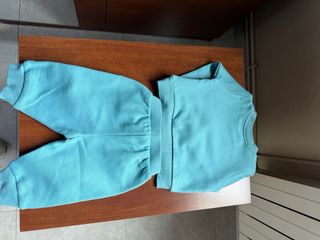 Conjunto bebé sudadera y pantalón marca LaOrmiga