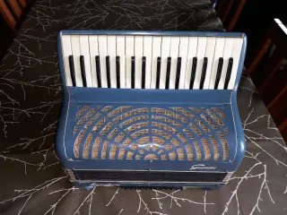 Fisarmonica Guerrini 60 Bassi