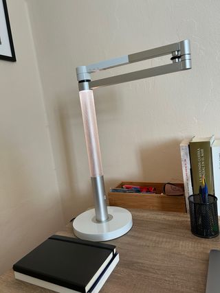 Lámpara de escritorio Dyson Solarcycle Morph