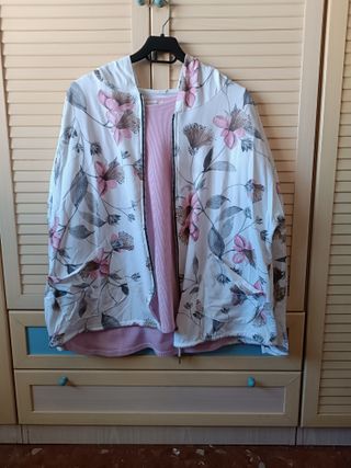 Conjunto 2 piezas: Chaqueta y camiseta