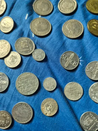 Lote de pesetas antiguas