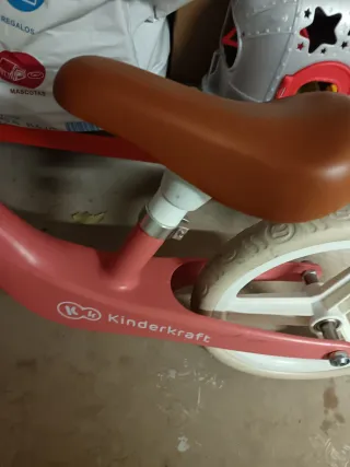 Bici sin pedales Kinderkraft rosa