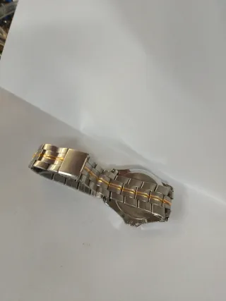 Reloj Lorus Caballero Dorado y Plateado