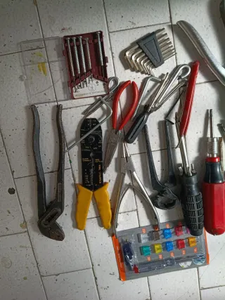 Lote de herramientas varias