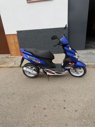 Yamaha Jog RR de agua