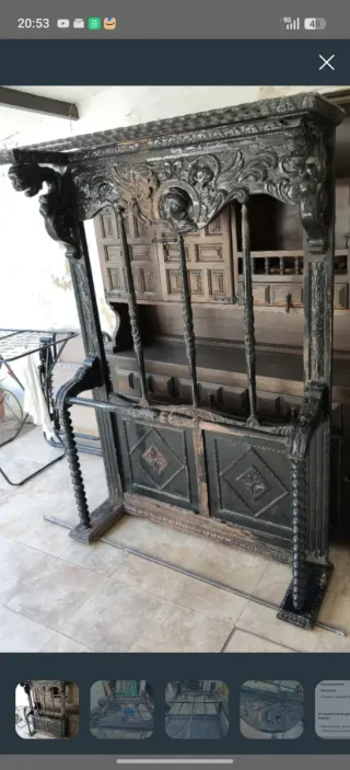 Recibidor antiguo de madera tallada