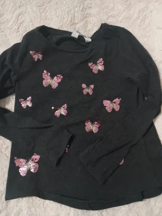 Camiseta HyM mariposas 7/8 años