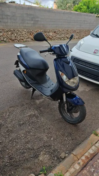 Peugeot 100cc 2 tiempos 2005