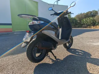 Peugeot 100cc 2 tiempos 2005