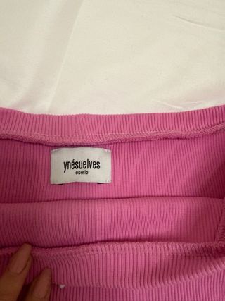 Camiseta barco rosa con rosa bordada