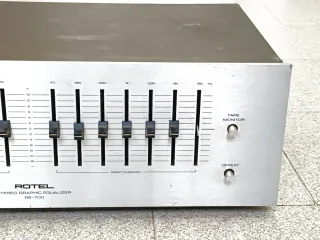 Rotel RE-700 Ecualizador Gráfico Estéreo
