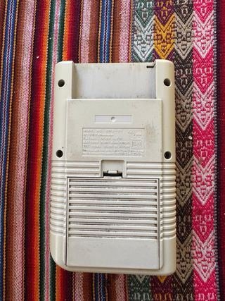 Nintendo Game Boy Classic Beige + 3 Juegos