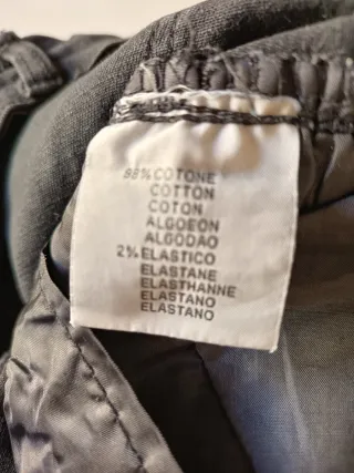 Pantalón corto gris talla S