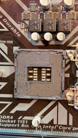 Gigabyte H310M S2H Placa Base