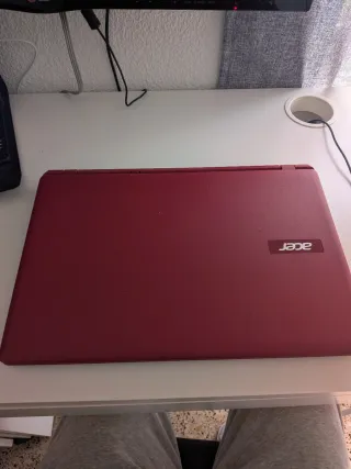 Portátil Acer Rojo
