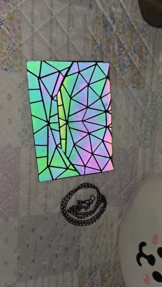 Bolso de fiesta iridiscente geométrico