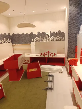 Mobiliario Comercio Cajoneras Rojo Blanco