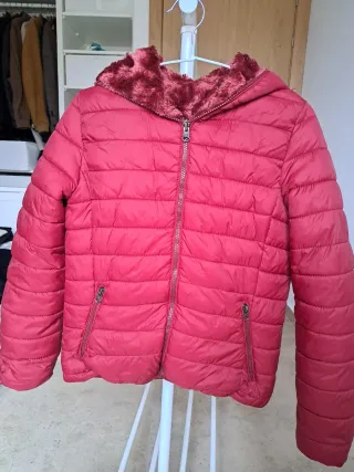 Anorak reversible granate con capucha