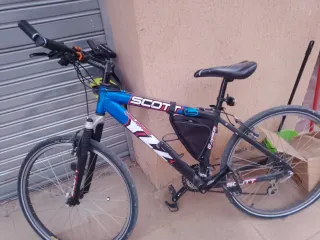 Bicicleta Scott Azul y Negra