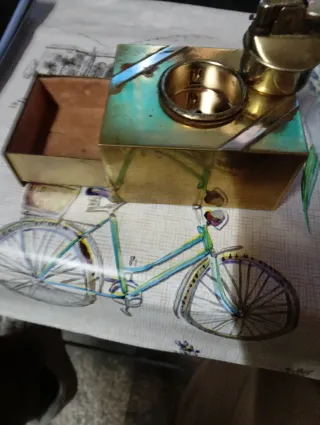 Accendino vintage in ottone