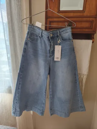 Pantalón vaquero sin estrenar con etiqueta