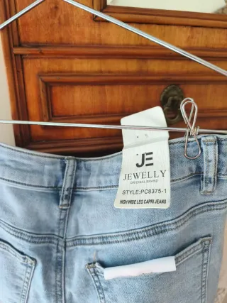 Pantalón vaquero sin estrenar con etiqueta